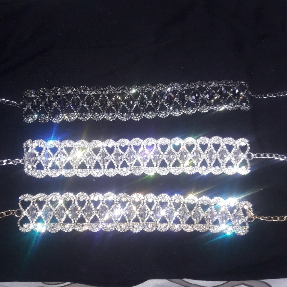 Crystal women's choker